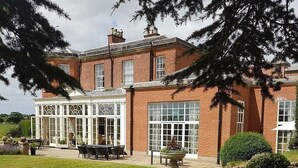 Unclassified image, 3 of 29, button - Dovecliff Hall Hotel (Burton on Trent)
