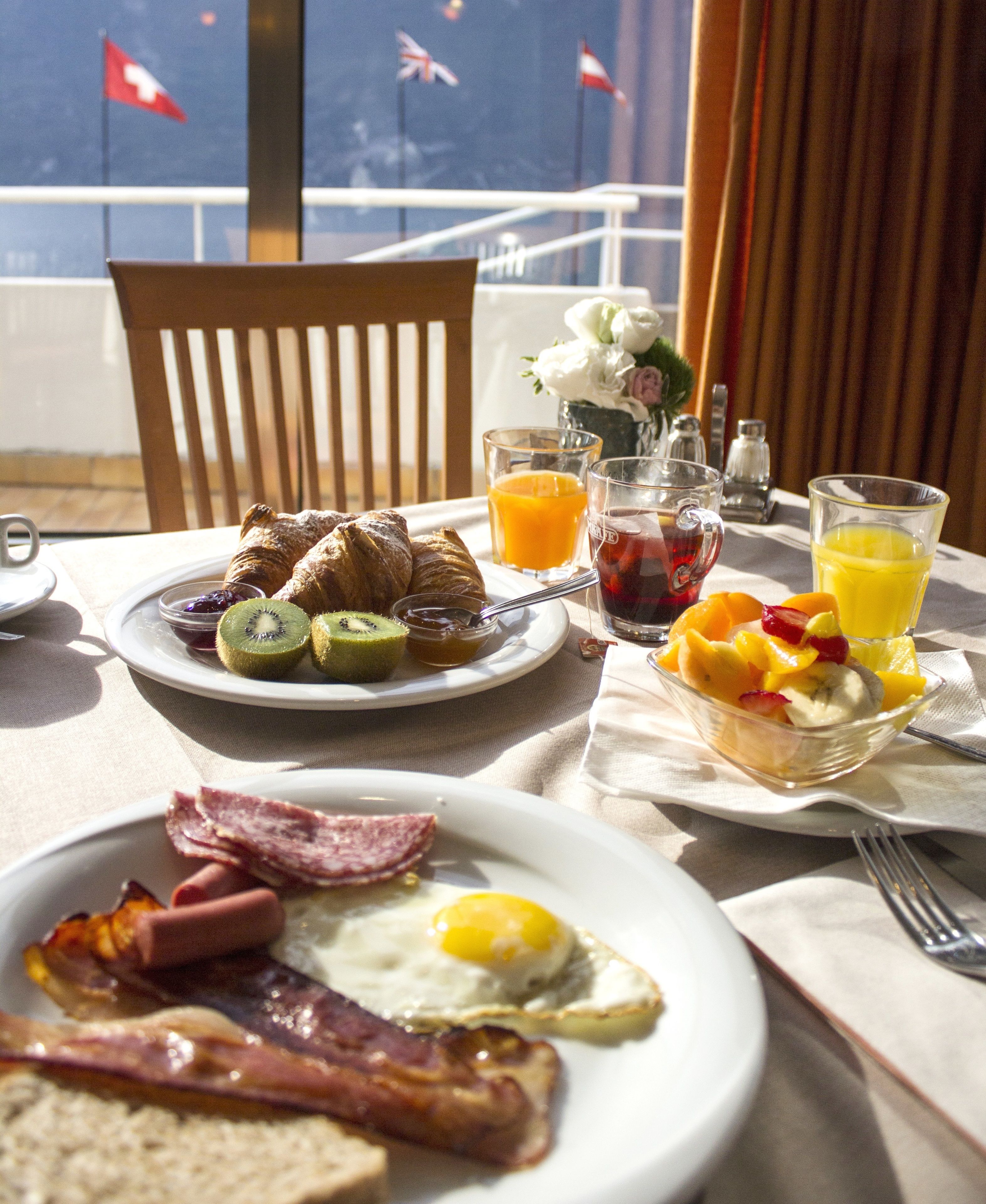Desayuno estilo bufé