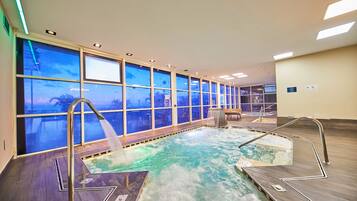 Un sauna, baño turco, tratamientos corporales, aromaterapia