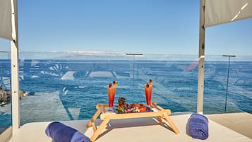 2 kolam renang outdoor