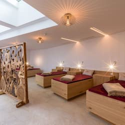 Outdoor treatment areas, sauna, steam room, body treatments