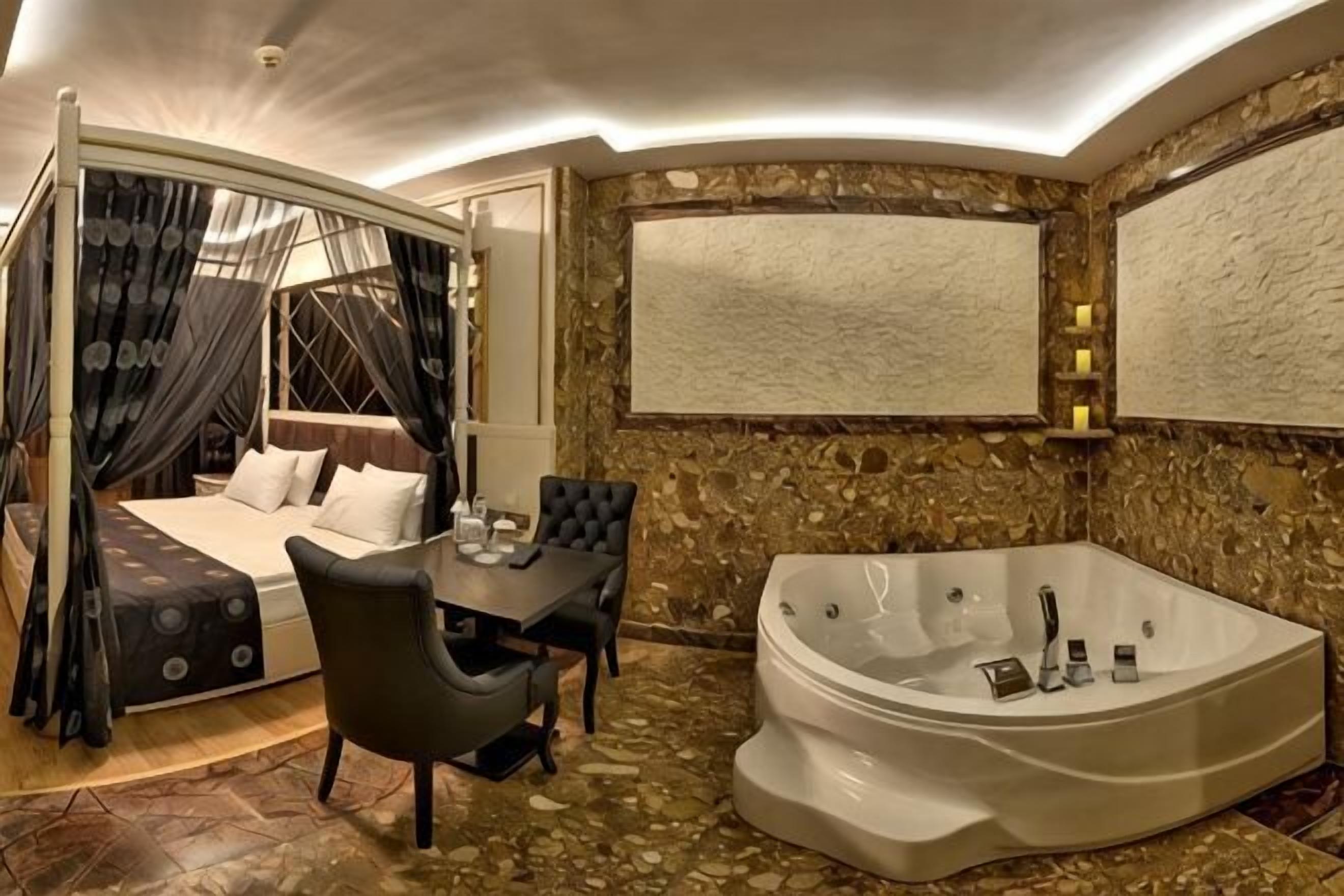 Premium bedding, minibar, in-room safe, desk
