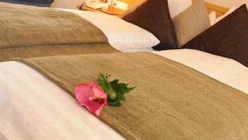 Double Room | Desk, blackout drapes, free WiFi, bed sheets
