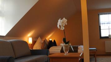 Double Room | Desk, blackout drapes, free WiFi, bed sheets