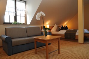 Dobbeltrom | Skrivebord, blendingsgardiner, wi-fi (inkludert) og sengetøy