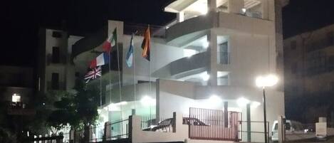 Fachada de la propiedad