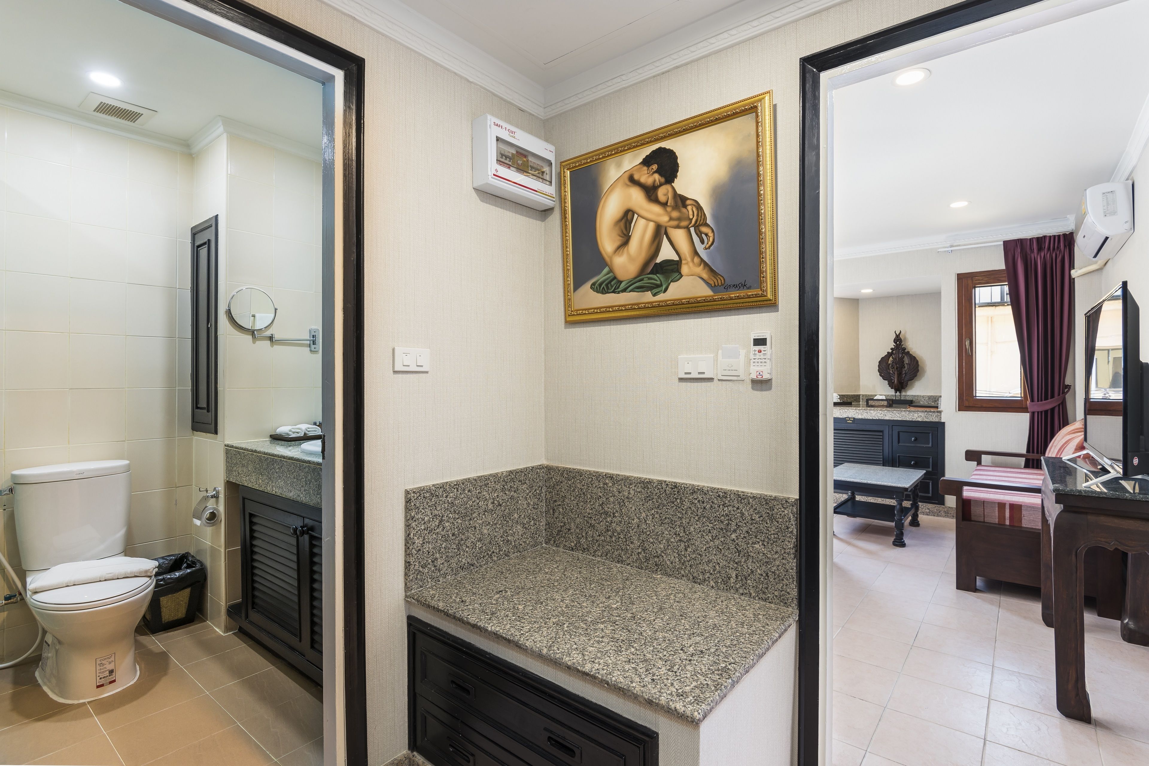 Photo - The Ambiance Hotel