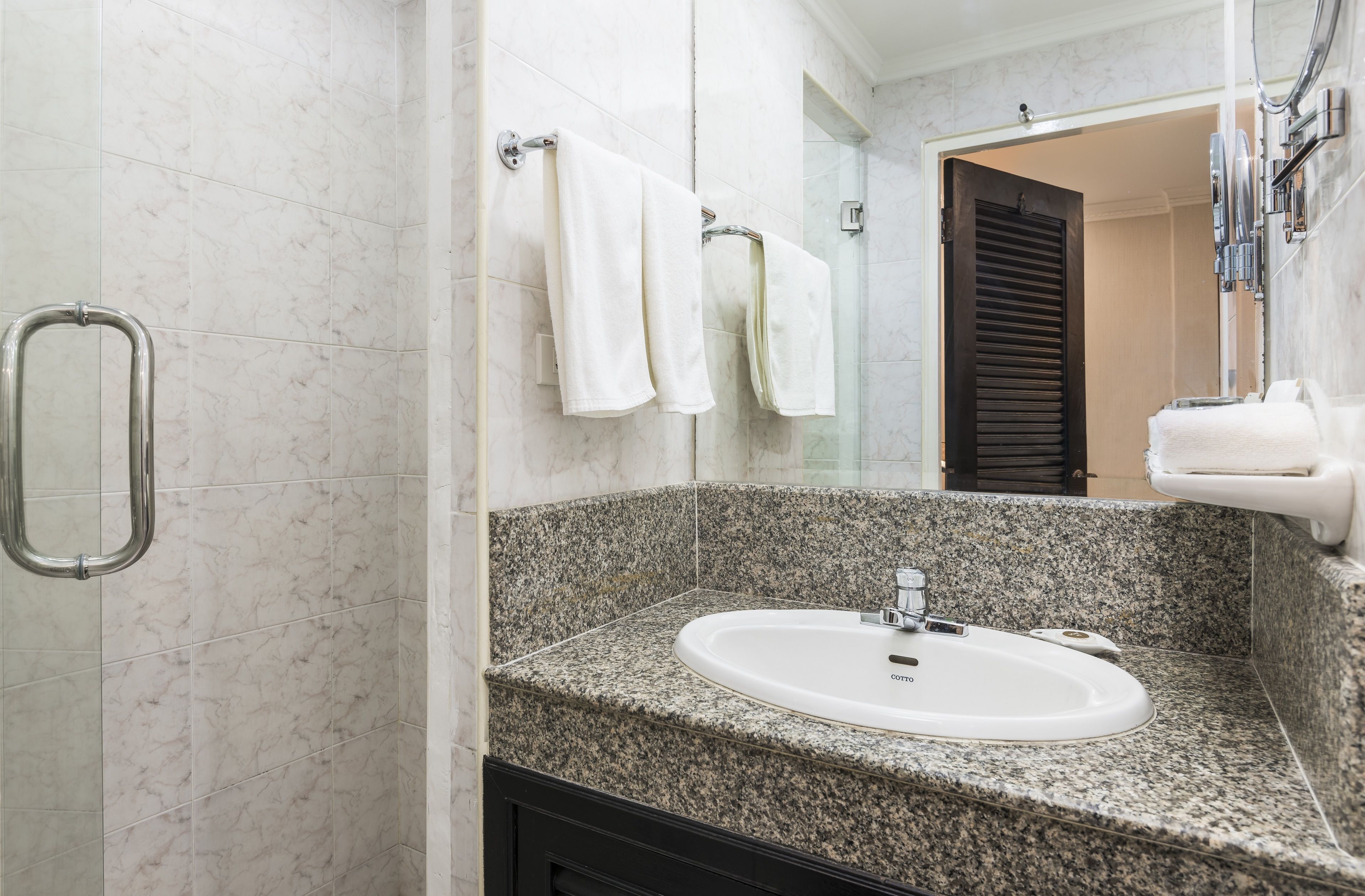 Photo - The Ambiance Hotel