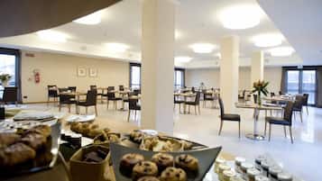 Petit déjeuner buffet compris tous les jours