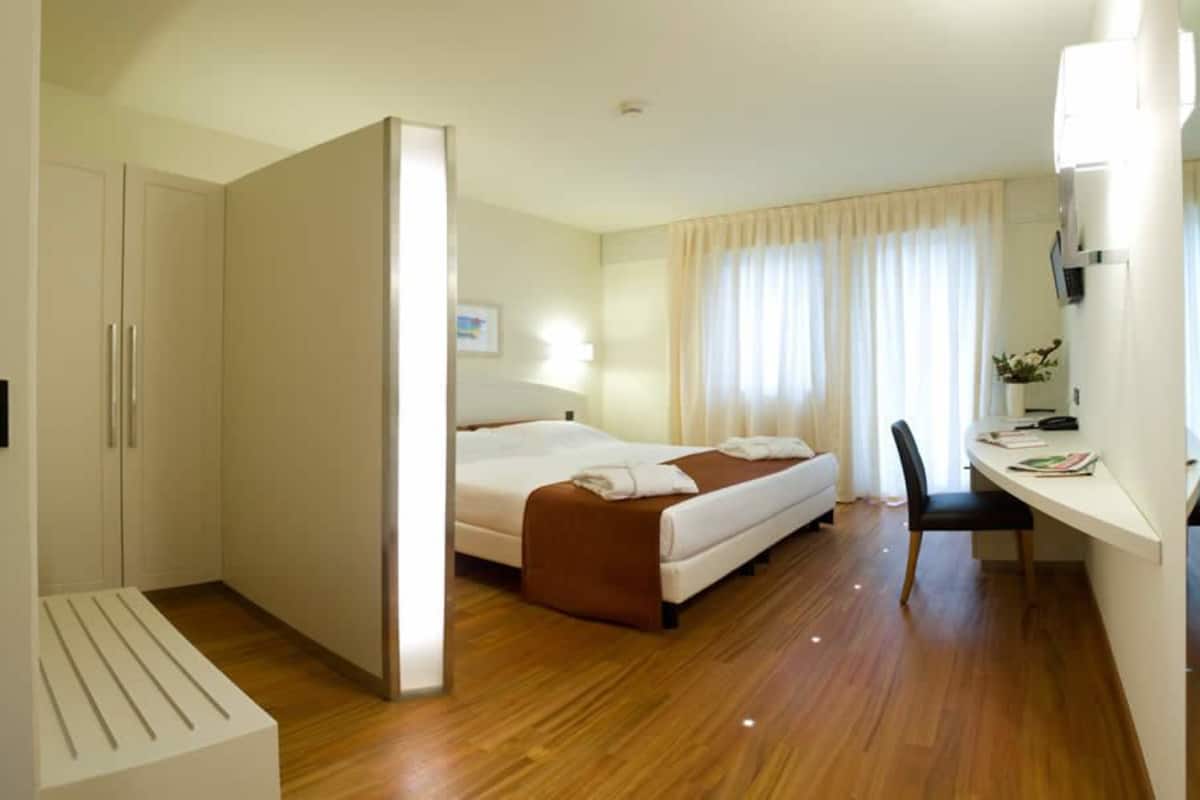 Minibar, in-room safe, desk, cots/infant beds