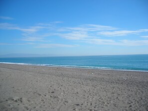 Beach umbrellas - B&B CasAnsaldo (Giarre)