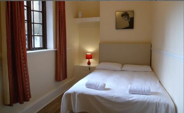 Double Room | Free WiFi