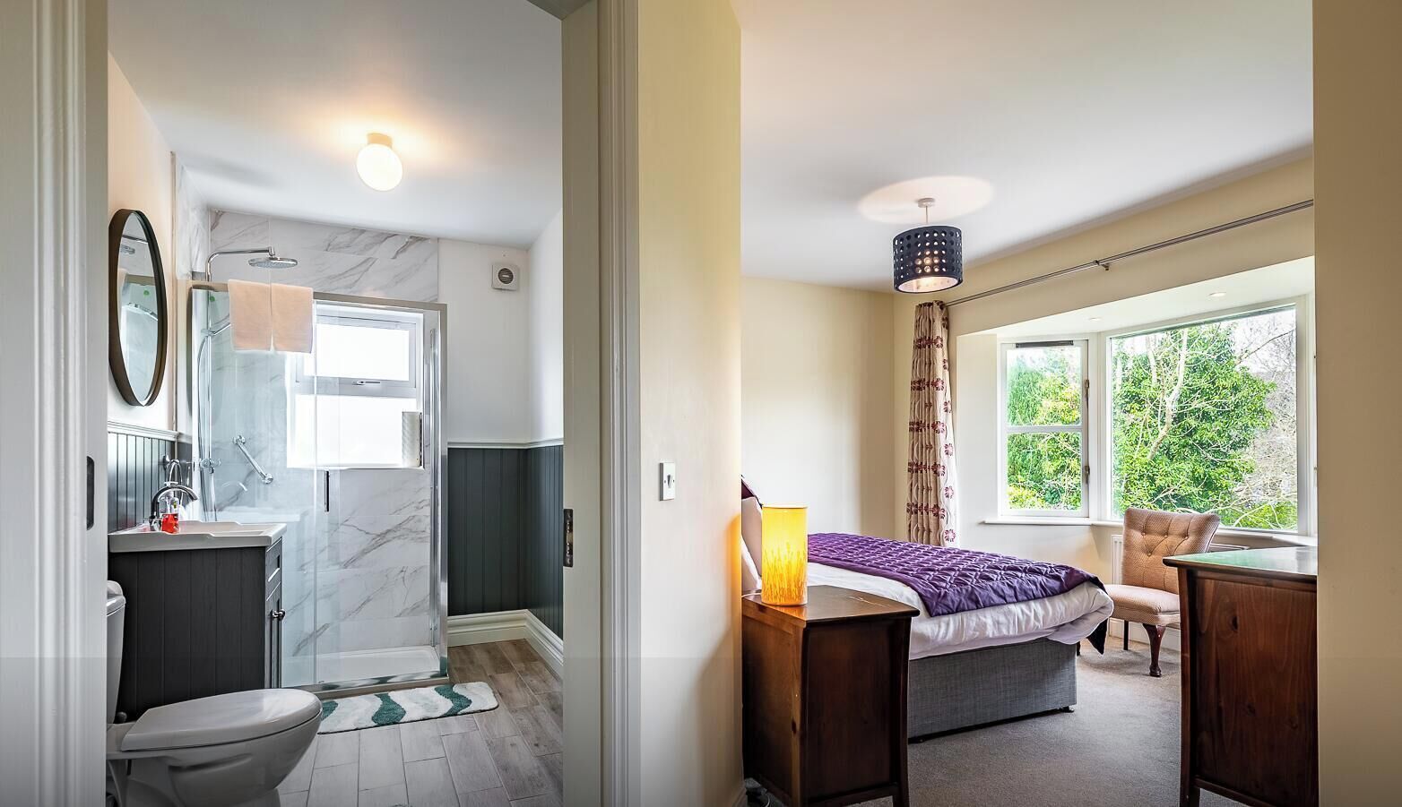Deluxe House, 4 Bedrooms | Individually decorated, individually furnished, desk, blackout drapes