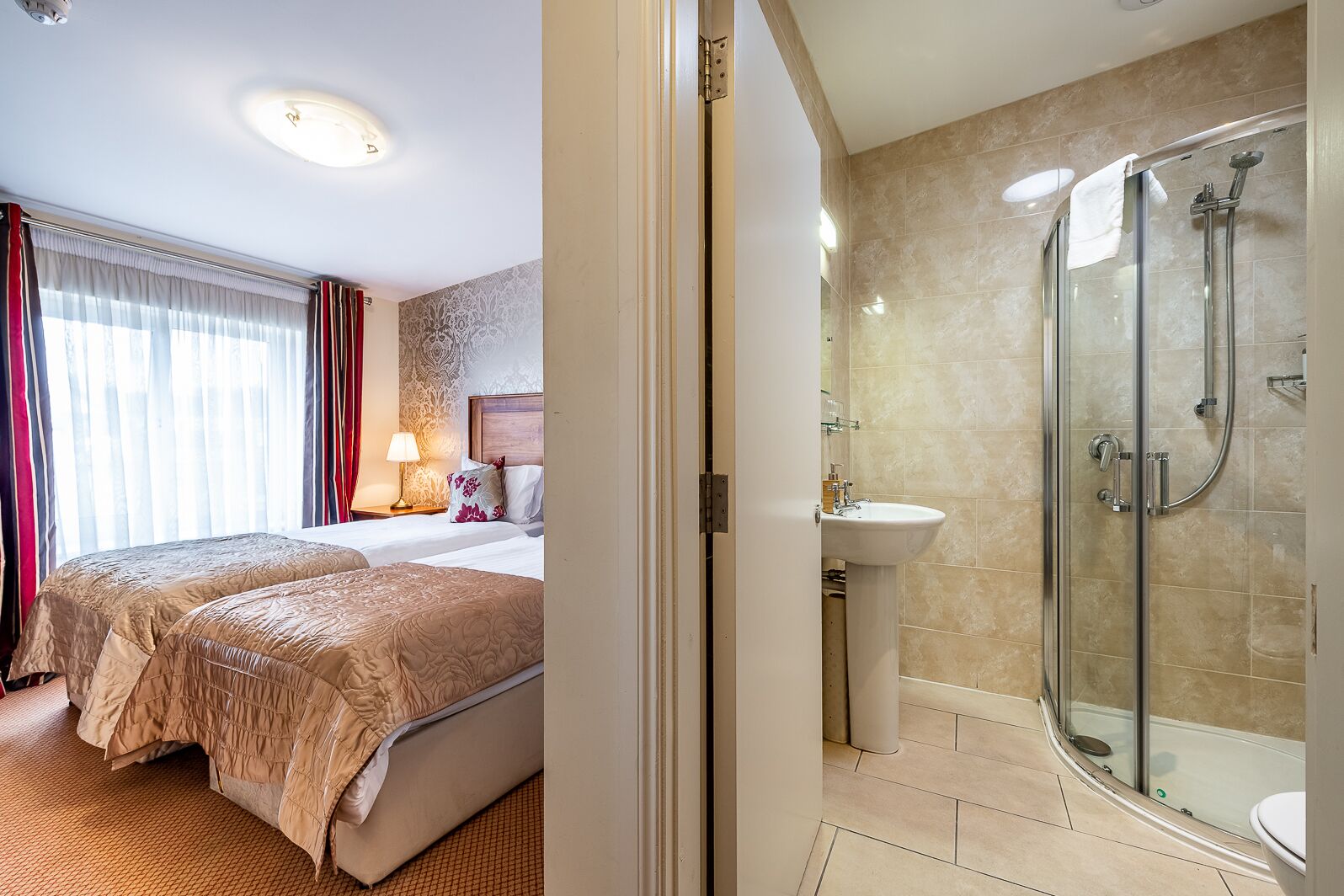 Deluxe Twin Room, 2 Single Beds | Bathroom