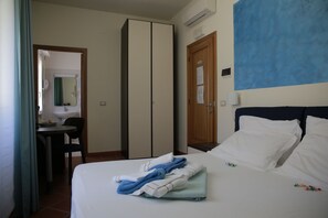 Frette Italian sheets, Select Comfort beds, minibar, in-room safe