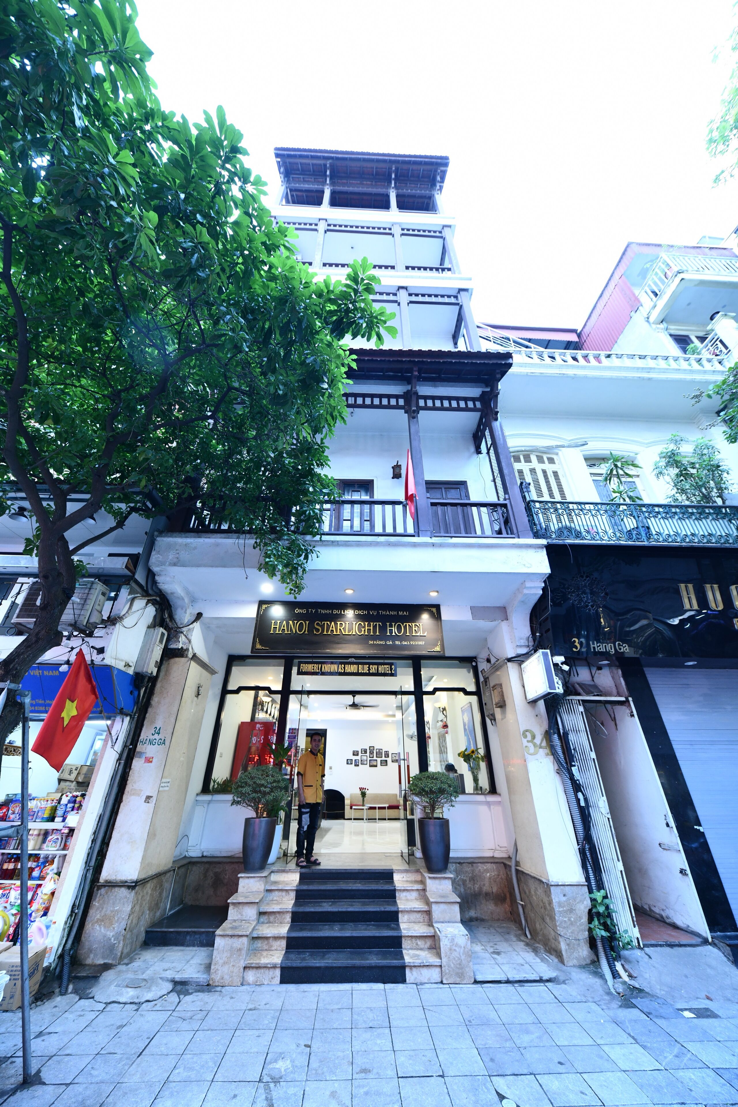 Mặt tiền nơi lưu trú