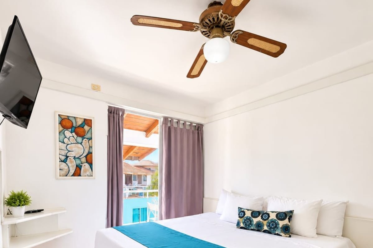 Apartment, 1 Bedroom (1 Double Bed with Sofabed) | Egyptian cotton sheets, premium bedding, minibar, desk