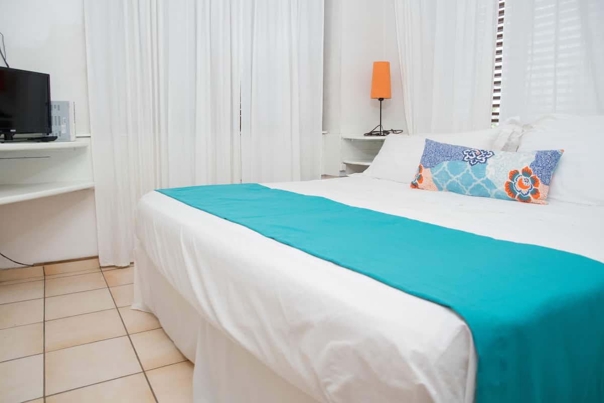 Sábanas de algodón egipcio, ropa de cama de alta calidad y minibar