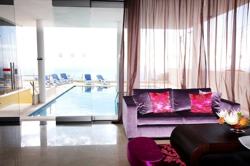 Hotel Apartamentos Baia Brava