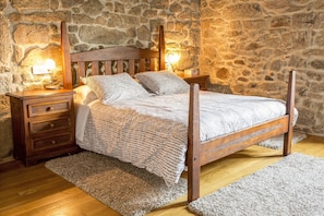 Blackout curtains, iron/ironing board, free cots/infant beds, free WiFi