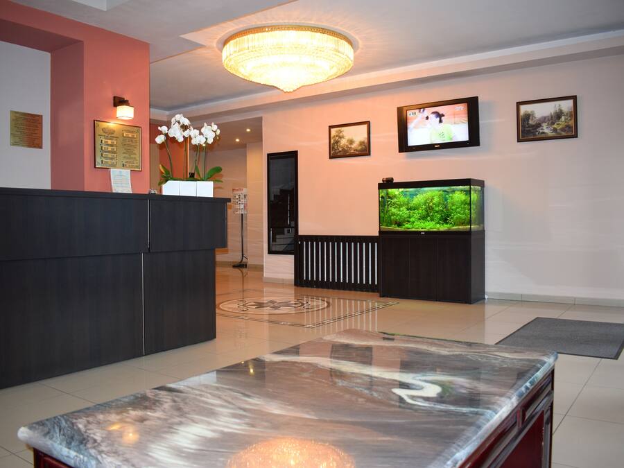 Pintu masuk interior