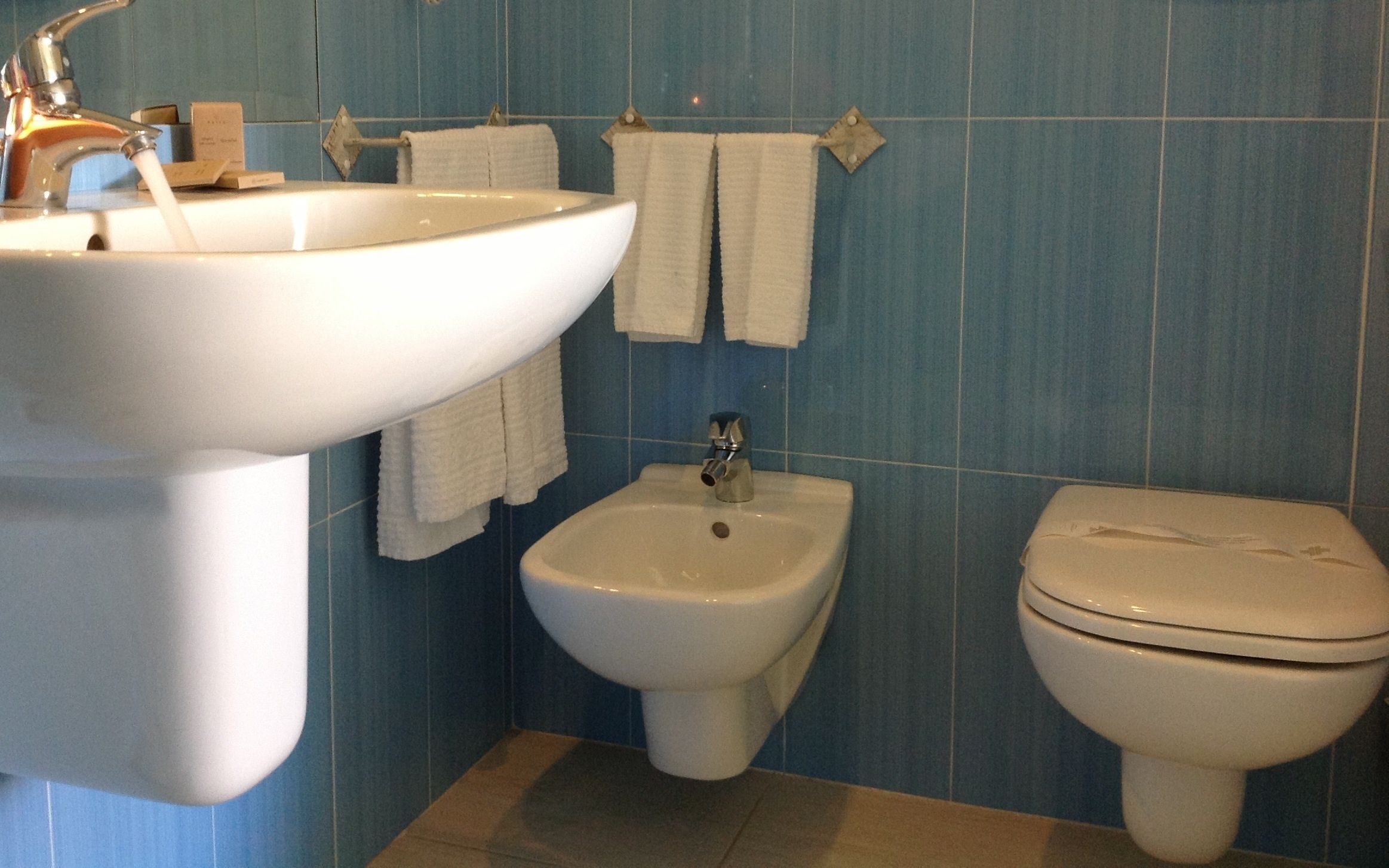 shower, bidet, towels