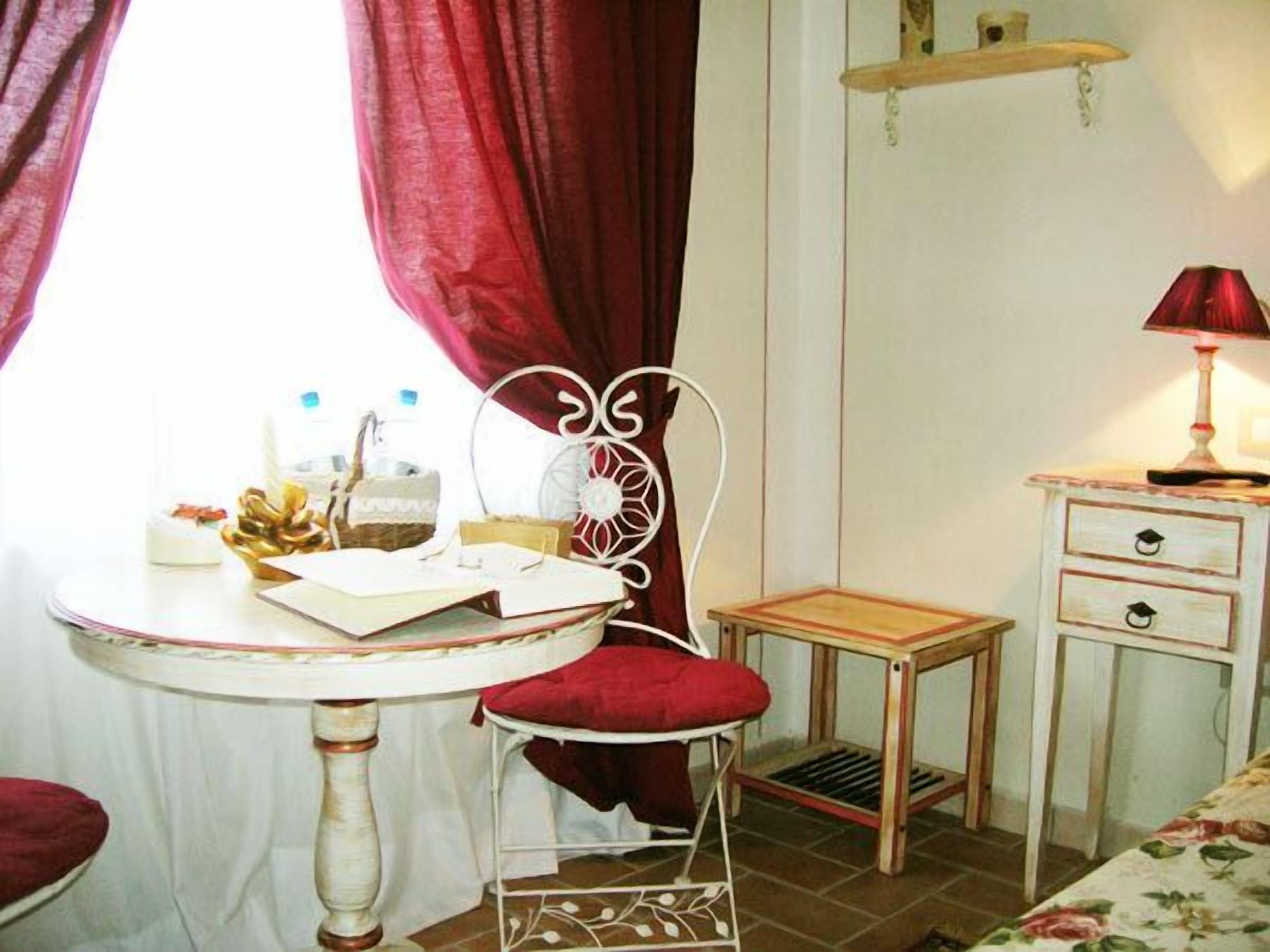 더블룸 | 거실 공간 | 평면 TV