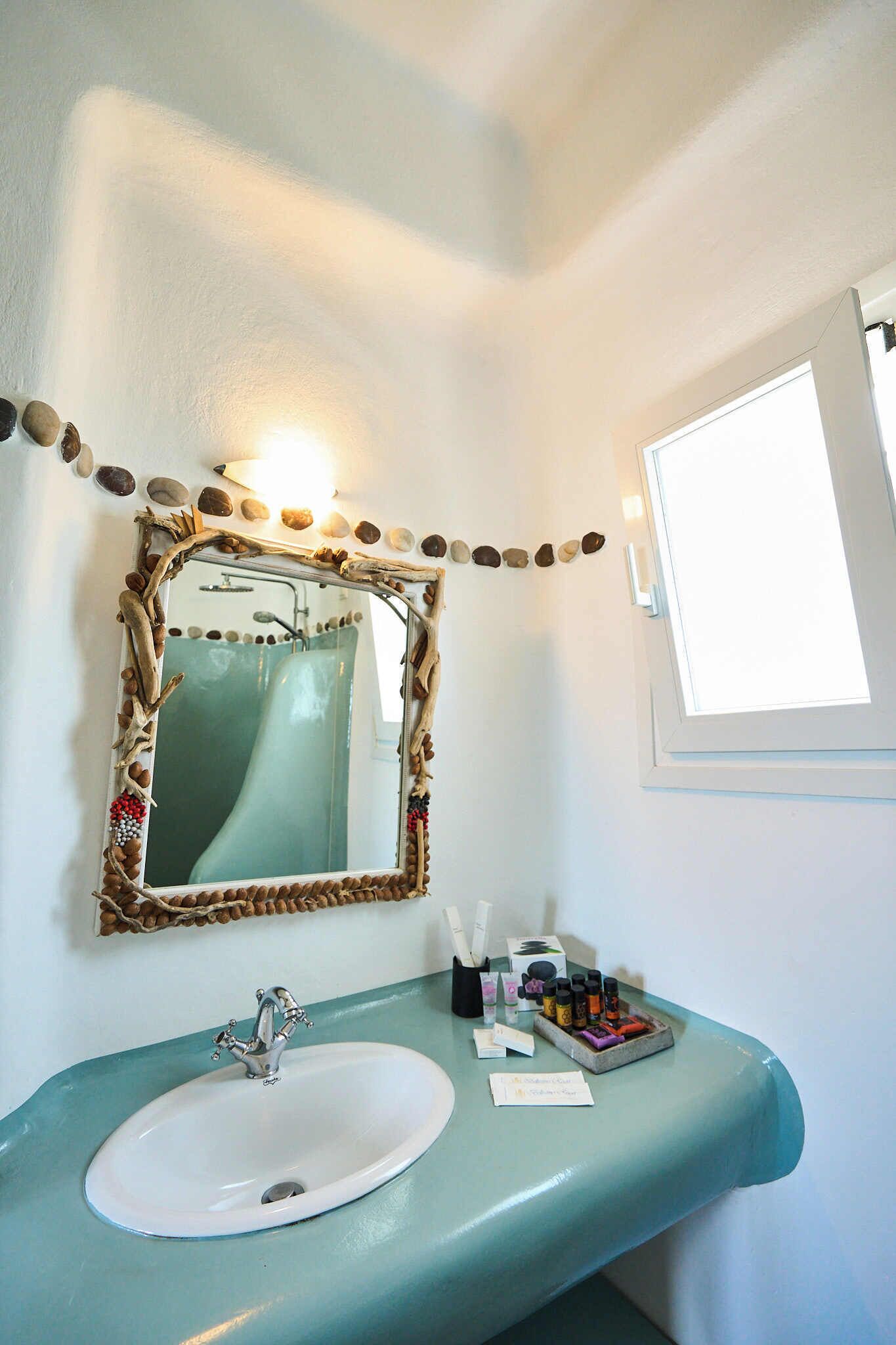 superior room, sea view | bathroom | shower, rainfall showerhead, free toiletries, hair dryer