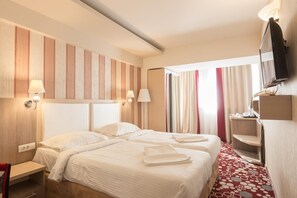 Minibar, in-room safe, soundproofing, free WiFi