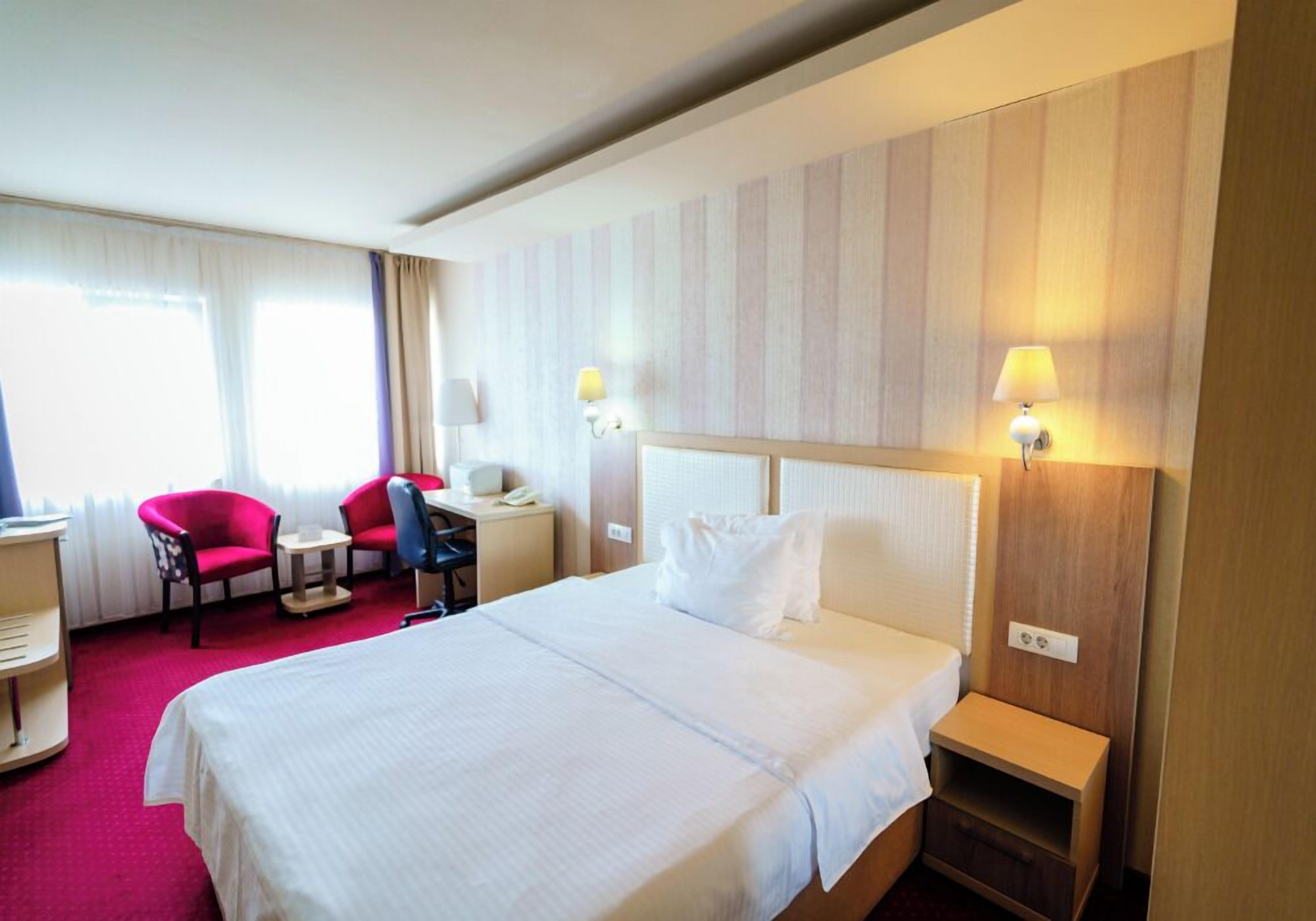 Business-Doppelzimmer | Minibar, Zimmersafe, schallisolierte Zimmer, kostenloses WLAN