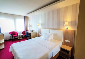 Business-Doppelzimmer | Minibar, Zimmersafe, schallisolierte Zimmer, kostenloses WLAN
