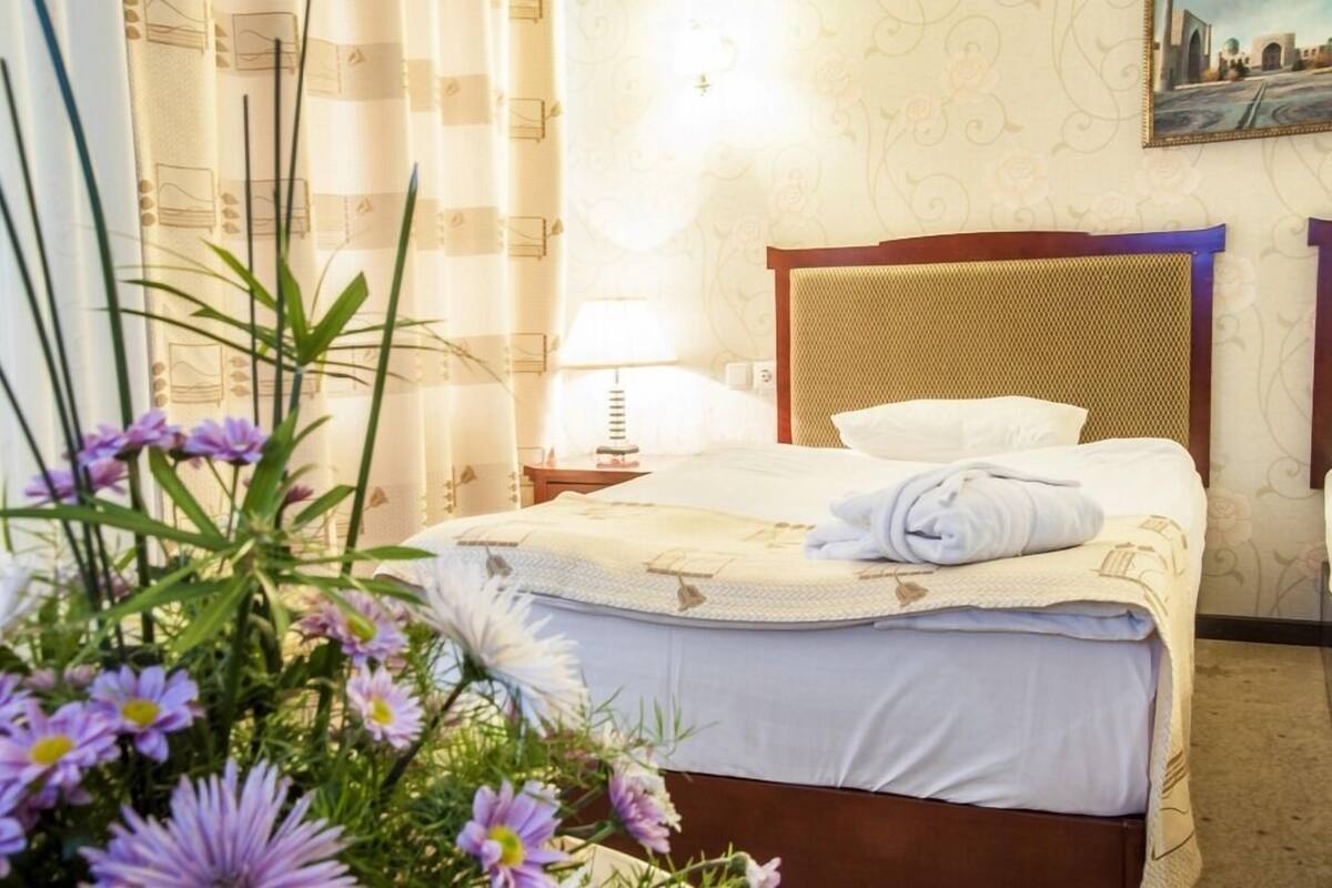 Standard Double or Twin Room | Minibar, in-room safe, desk, blackout drapes