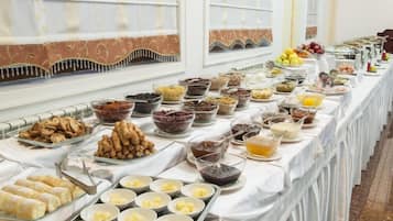 Desayuno buffet incluido todos los días