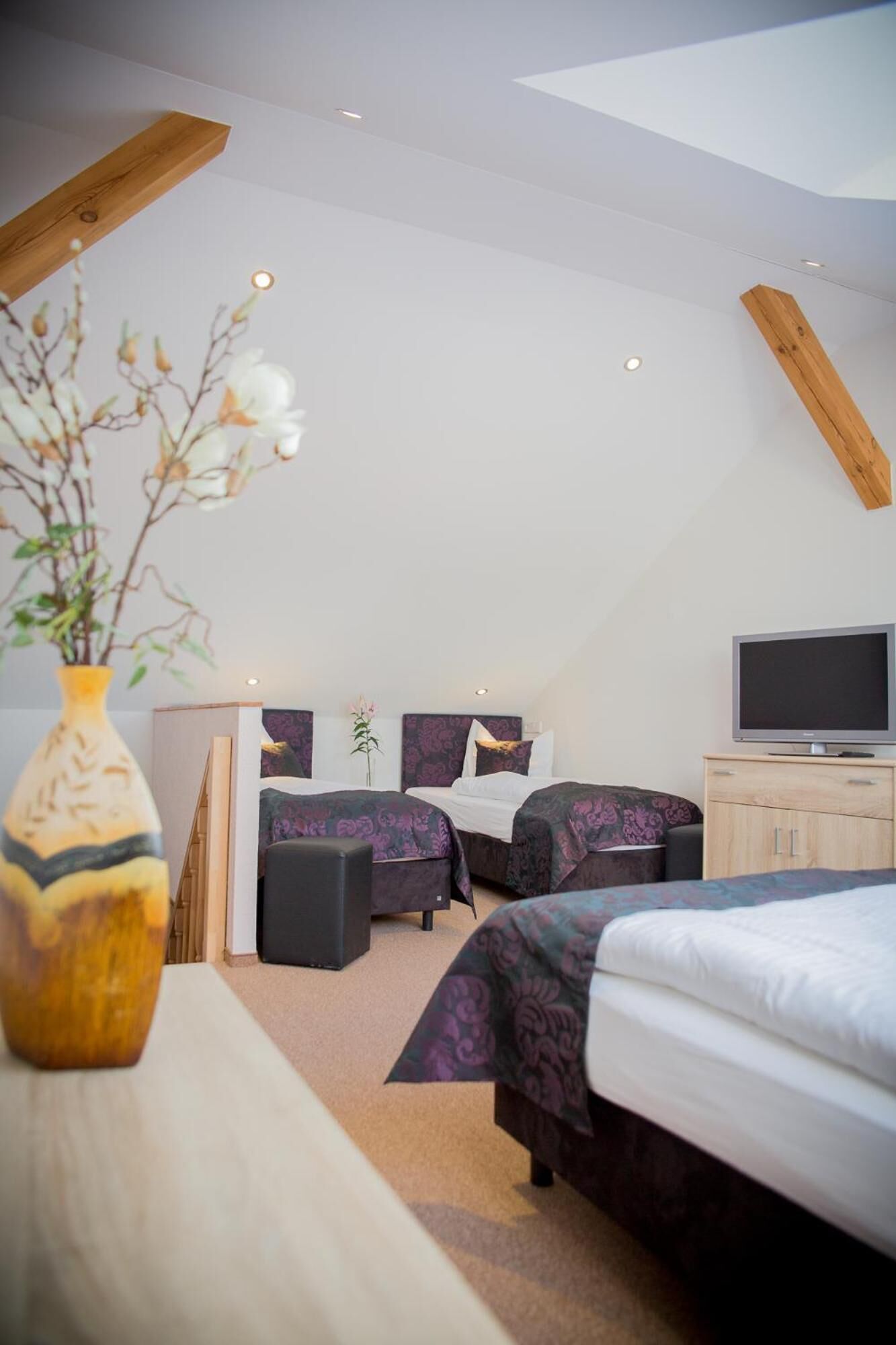 suite, annex building | hypo-allergenic bedding, free wifi