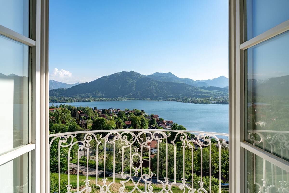 deluxe suite | wohnwelt sengerschloss | view from room