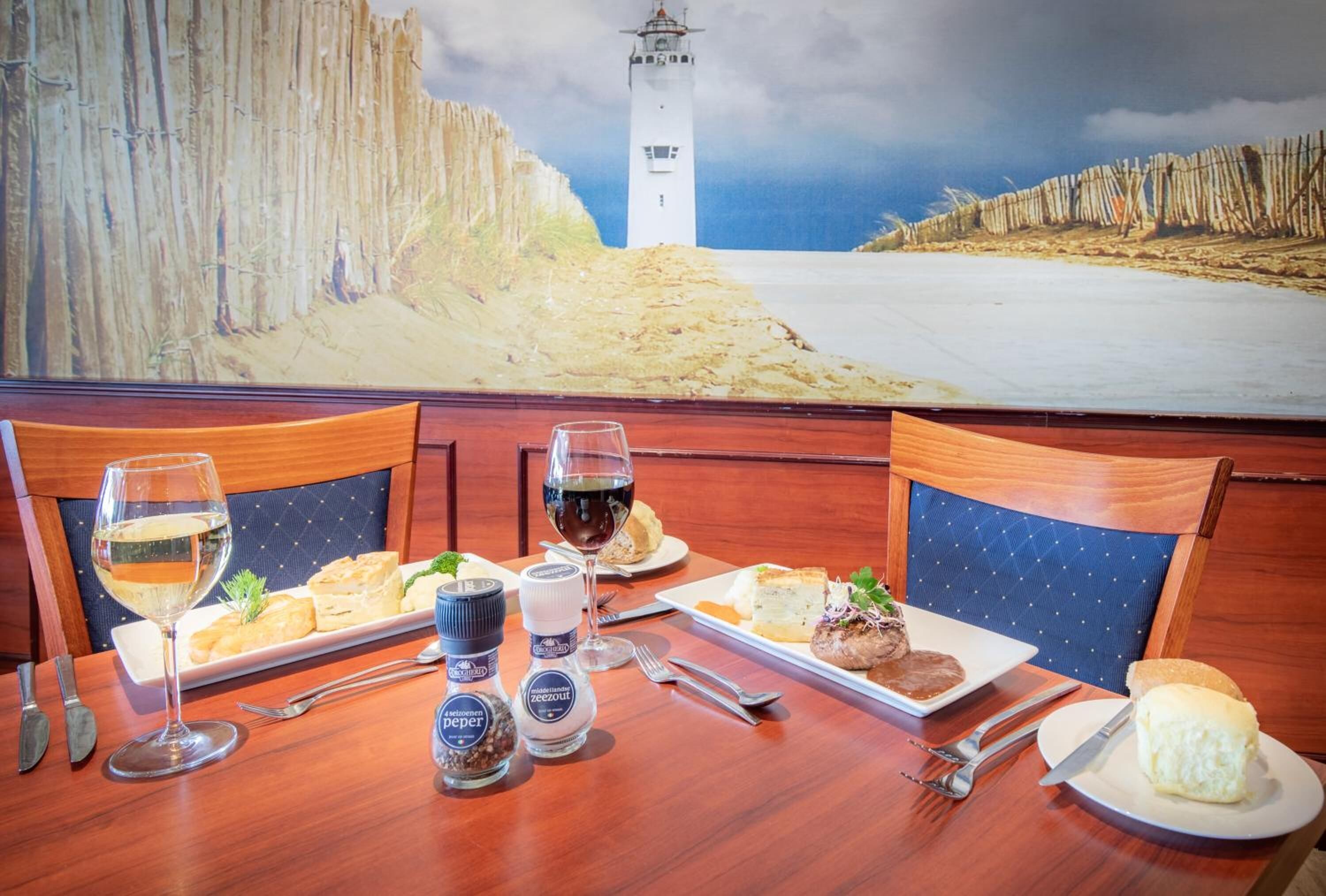 Photo - Two Brothers Hotel Astoria