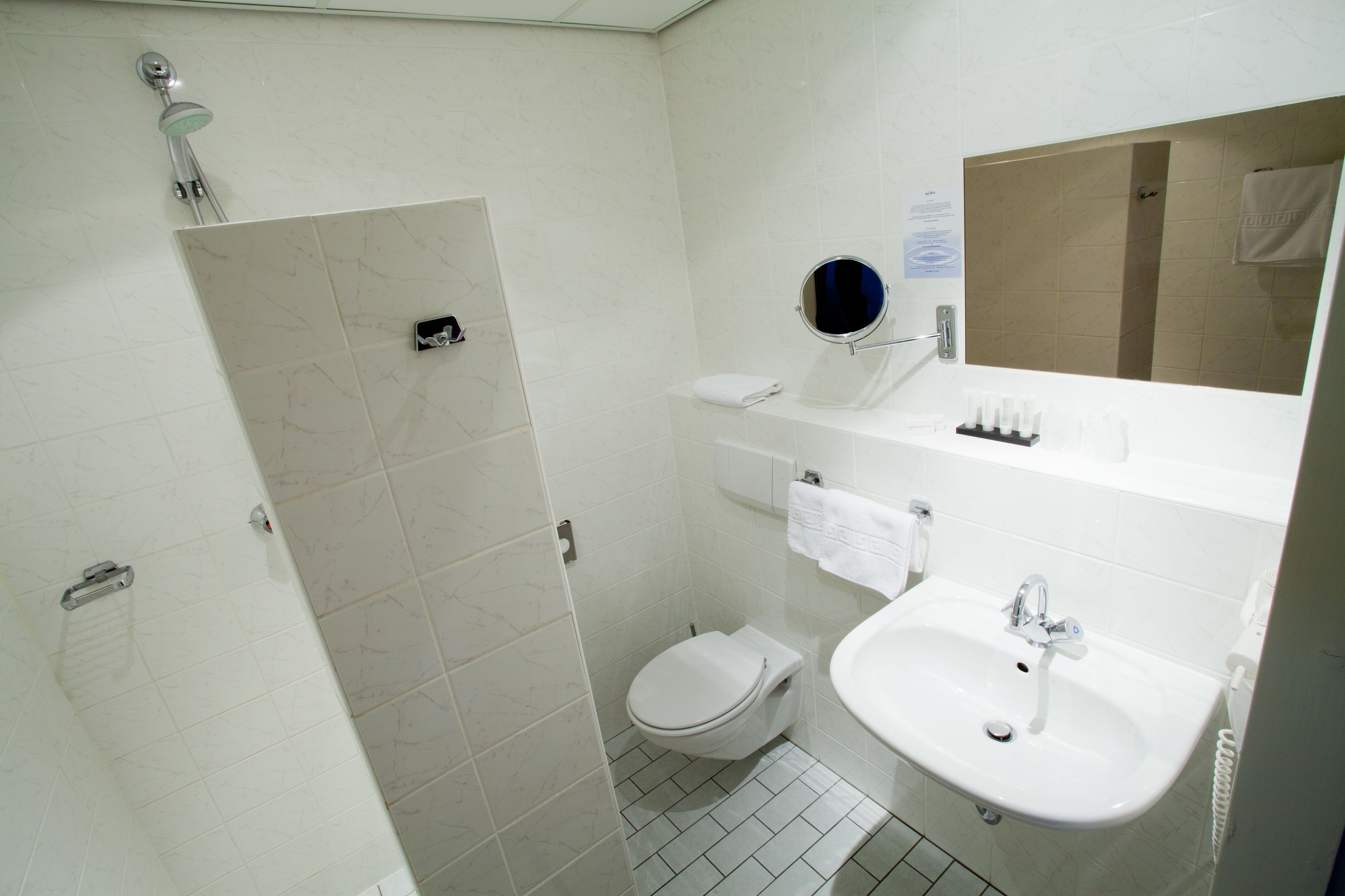 Photo - Two Brothers Hotel Astoria