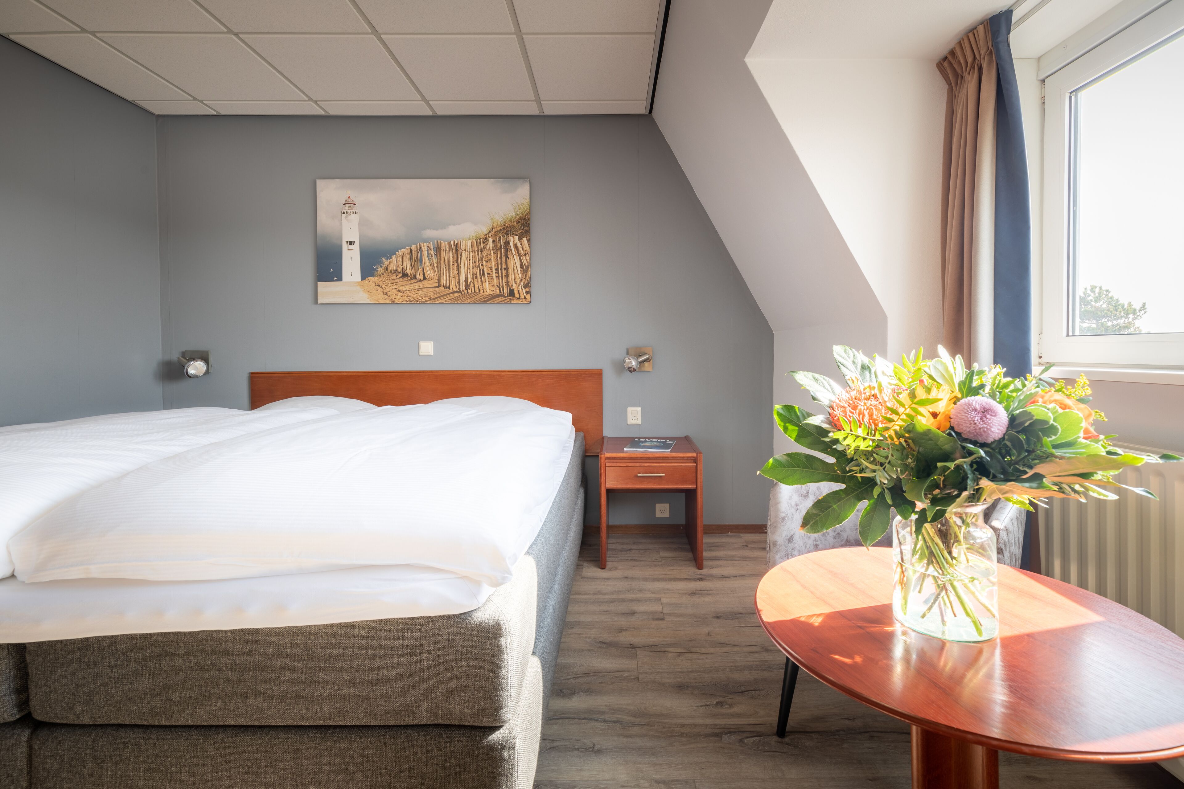 コンフォート ダブルルーム | デスク、ノートパソコン用作業スペース、ベビーベッド、WiFi (無料)