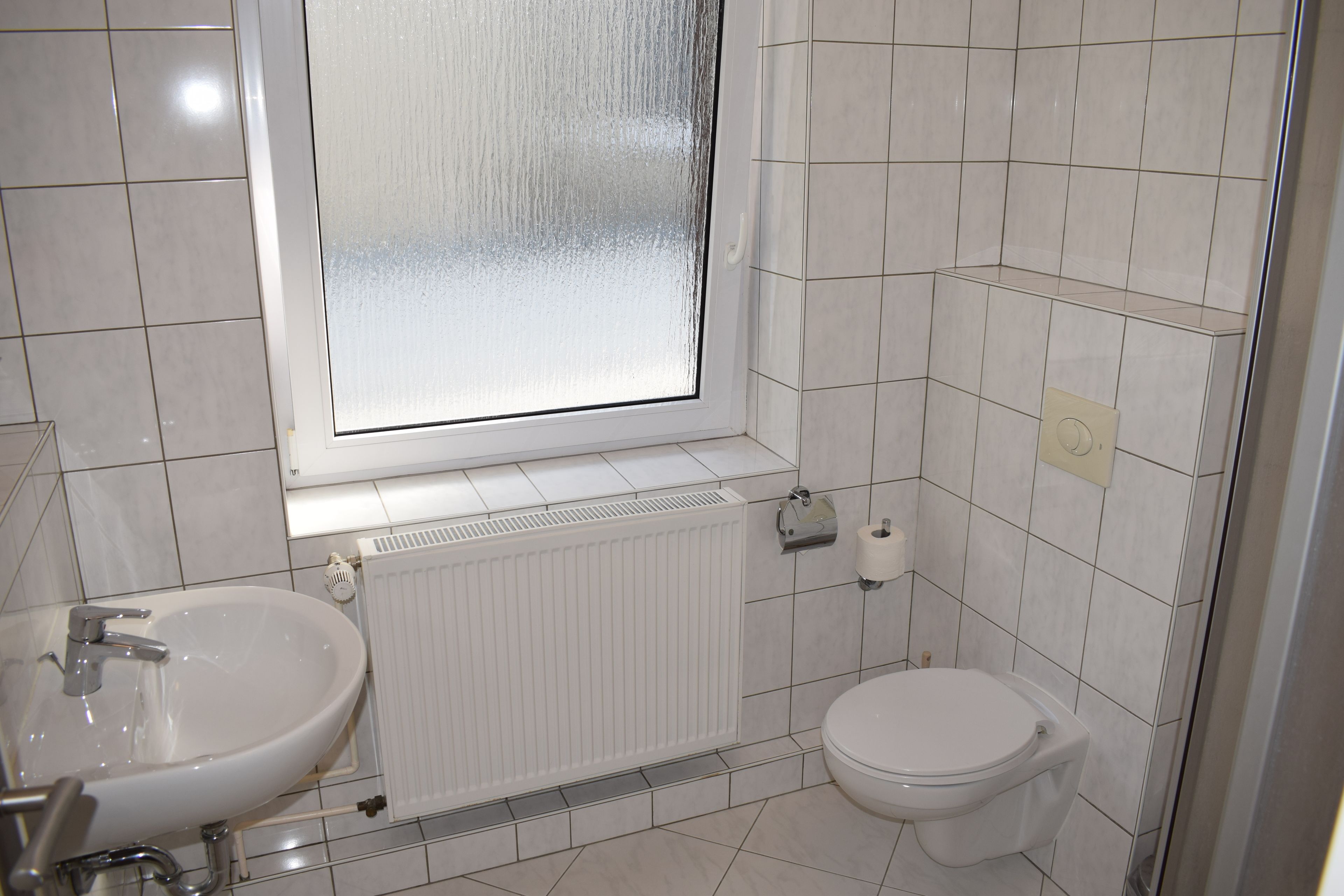 twin room | desk, rollaway beds, free wifi, bed sheets