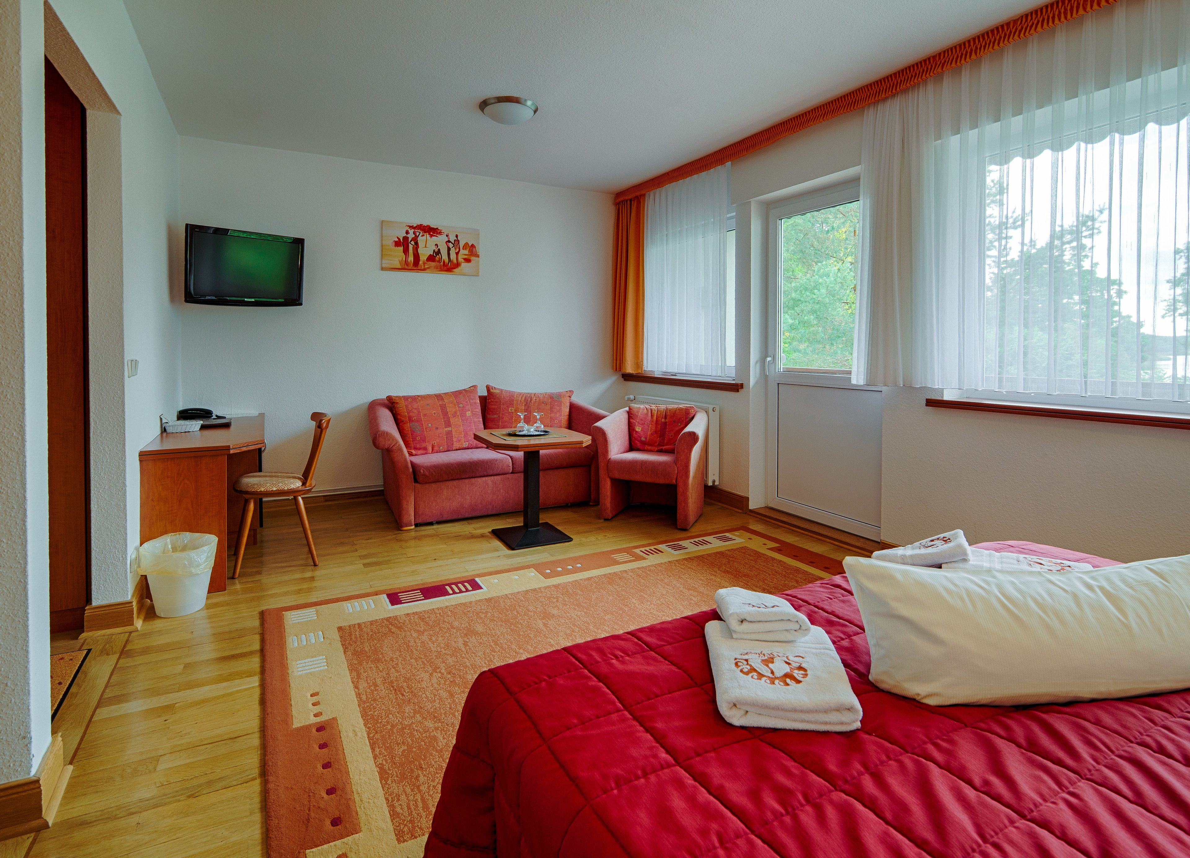 comfort double room | desk, rollaway beds, free wifi, bed sheets