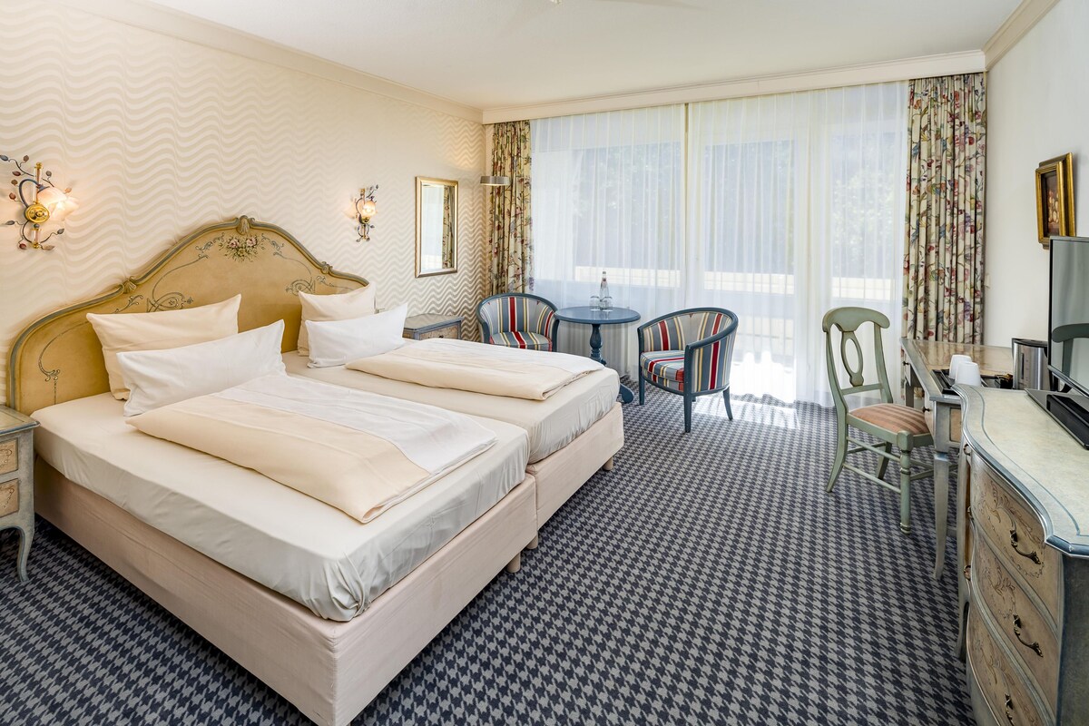 Superior Room, 2 Single Beds, Balcony | In-room safe, desk, cots/infant beds, rollaway beds