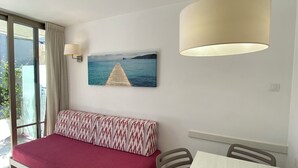 Departamento, 1 habitación | Área de sala de estar