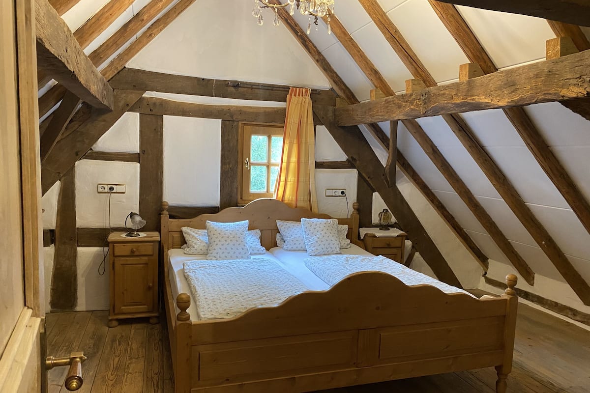 1 bedroom, hypo-allergenic bedding, minibar, free WiFi