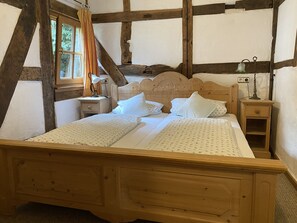 Suite | Hypoallergeen beddengoed, een minibar, gratis wifi, beddengoed