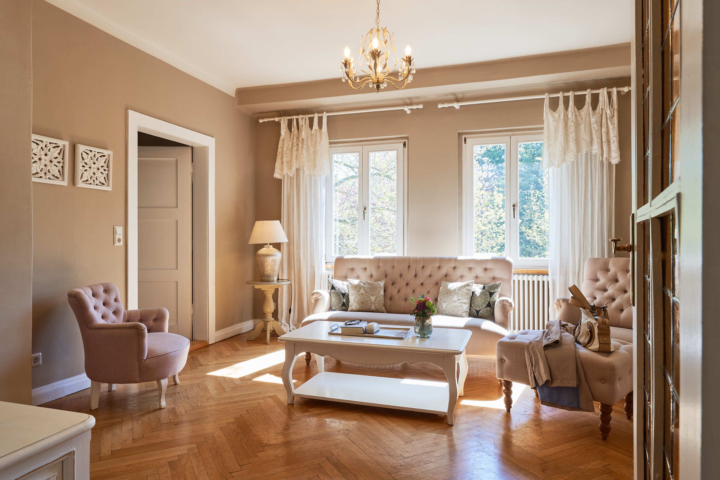 apartment (20) | living area | 32-inch flat-screen tv with cable channels, tv