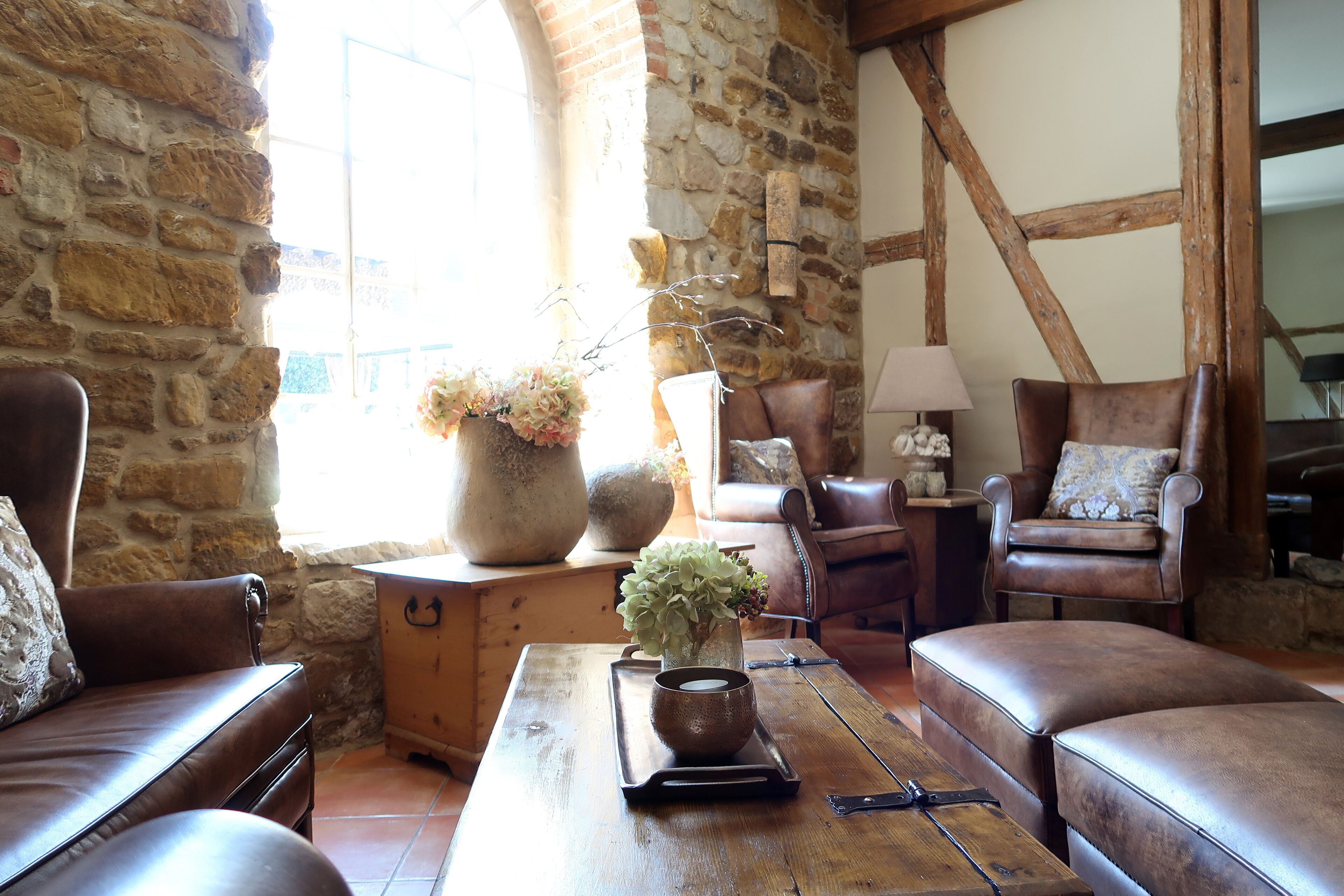 Coin salon dans le hall