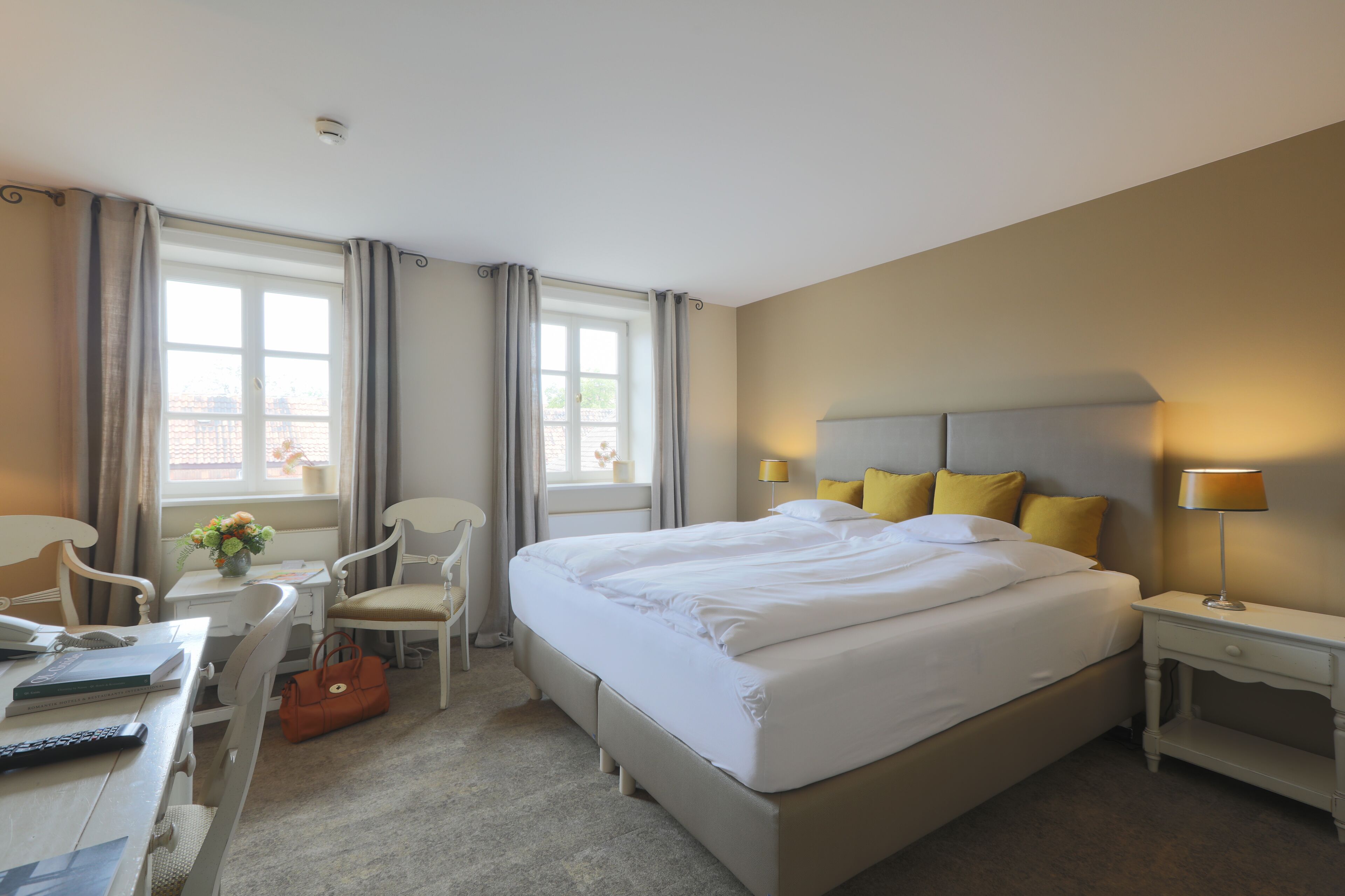 Classic-Doppelzimmer | Allergikerbettwaren, Minibar, Zimmersafe, Schreibtisch