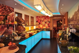 Free buffet breakfast