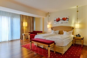 Premium Room | Premium bedding, minibar, in-room safe, desk - Hotel Pöker (Meppen)