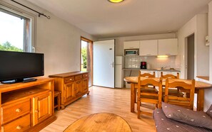 House, 2 Bedrooms (6 persons) | Private kitchen